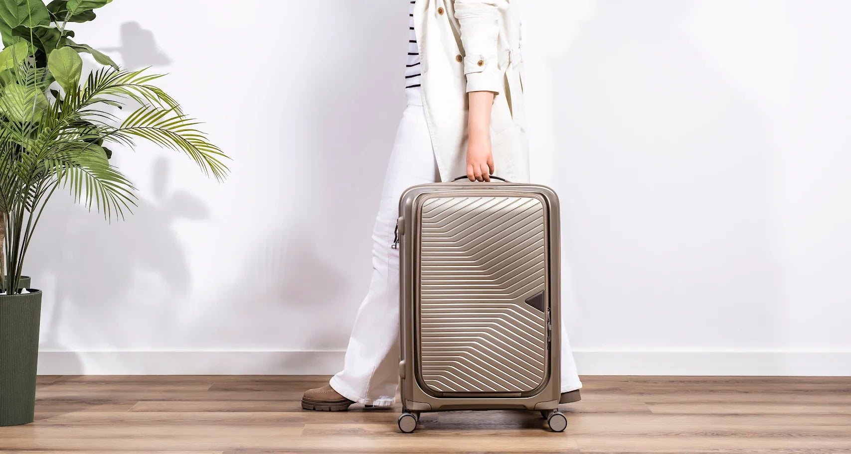Medium suitcases