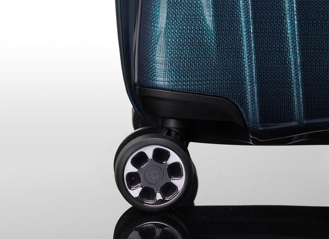 Samsonite Maleta NEXIS Expandible Material Roxkin Ultra Resistente y Muy Ligera - Travel Tienda