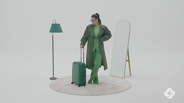 Samsonite Maleta Essens Material Polipropileno Reciclado 4 Ruedas, Cerradura TSA, Garantía 5 años