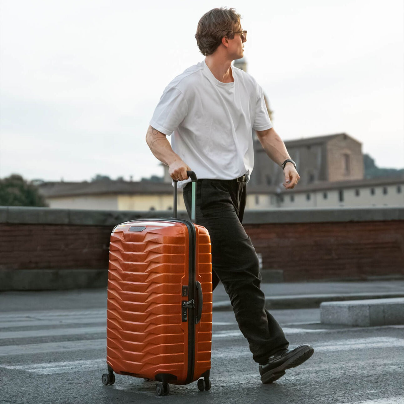 Samsonite Maleta Proxis con Material Roxkin® Ultraresistente 10 Años Garantía, PET Reciclado y Ruedas SilentMove