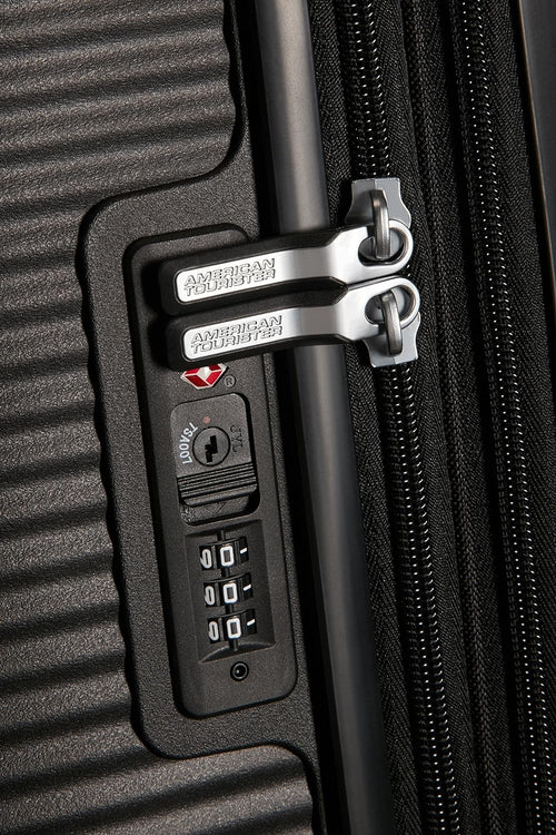 Imagen cremalleras de la maleta American Tourister Soundbox Tamaño Cabina color Negro