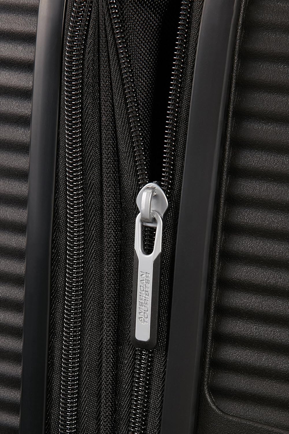 American Tourister Soundbox Maleta de Cabina Expandible 55X40X20/23 cms